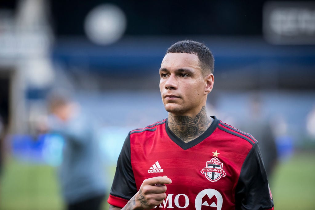 Gregory van der Wiel: 'I have no offers from other clubs' - Sports Mole