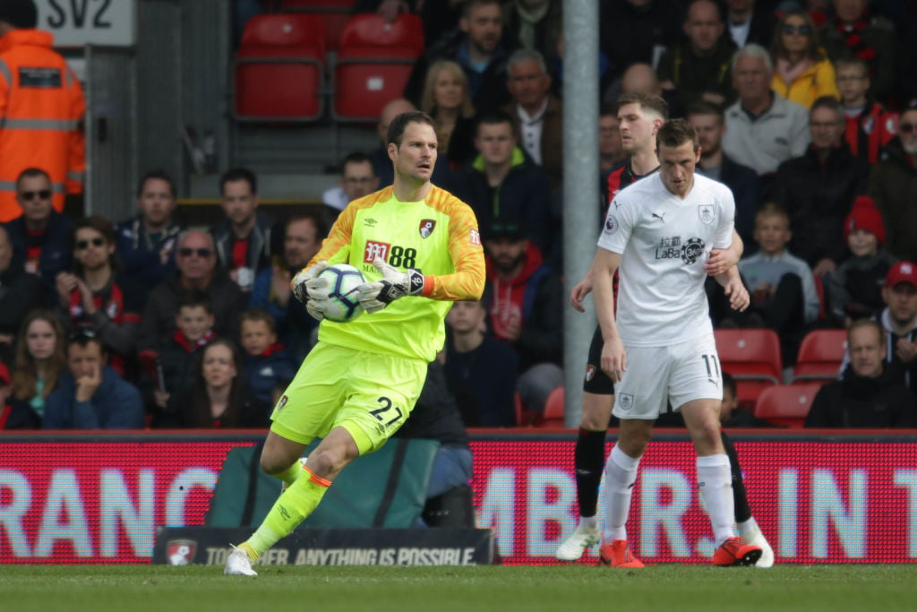 Begovic is ‘desperate’ to quit his club, time for Celtic to firm up interest?