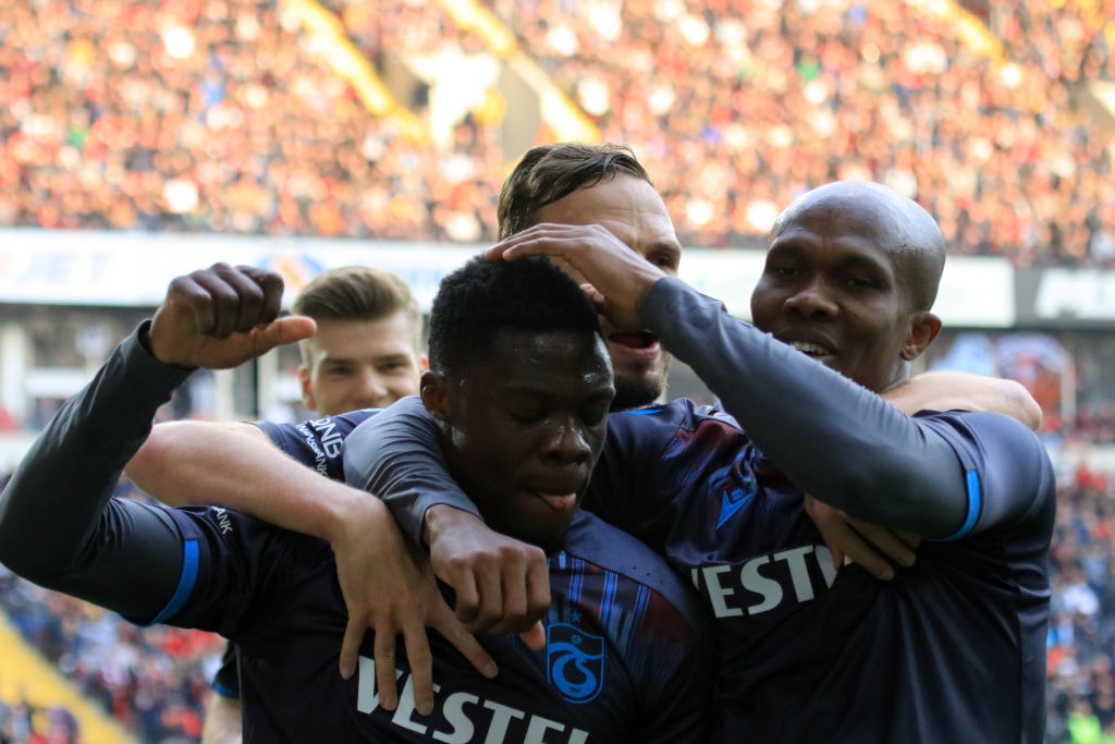 Caleb Ekuban celebrates a Trabzonspor goal