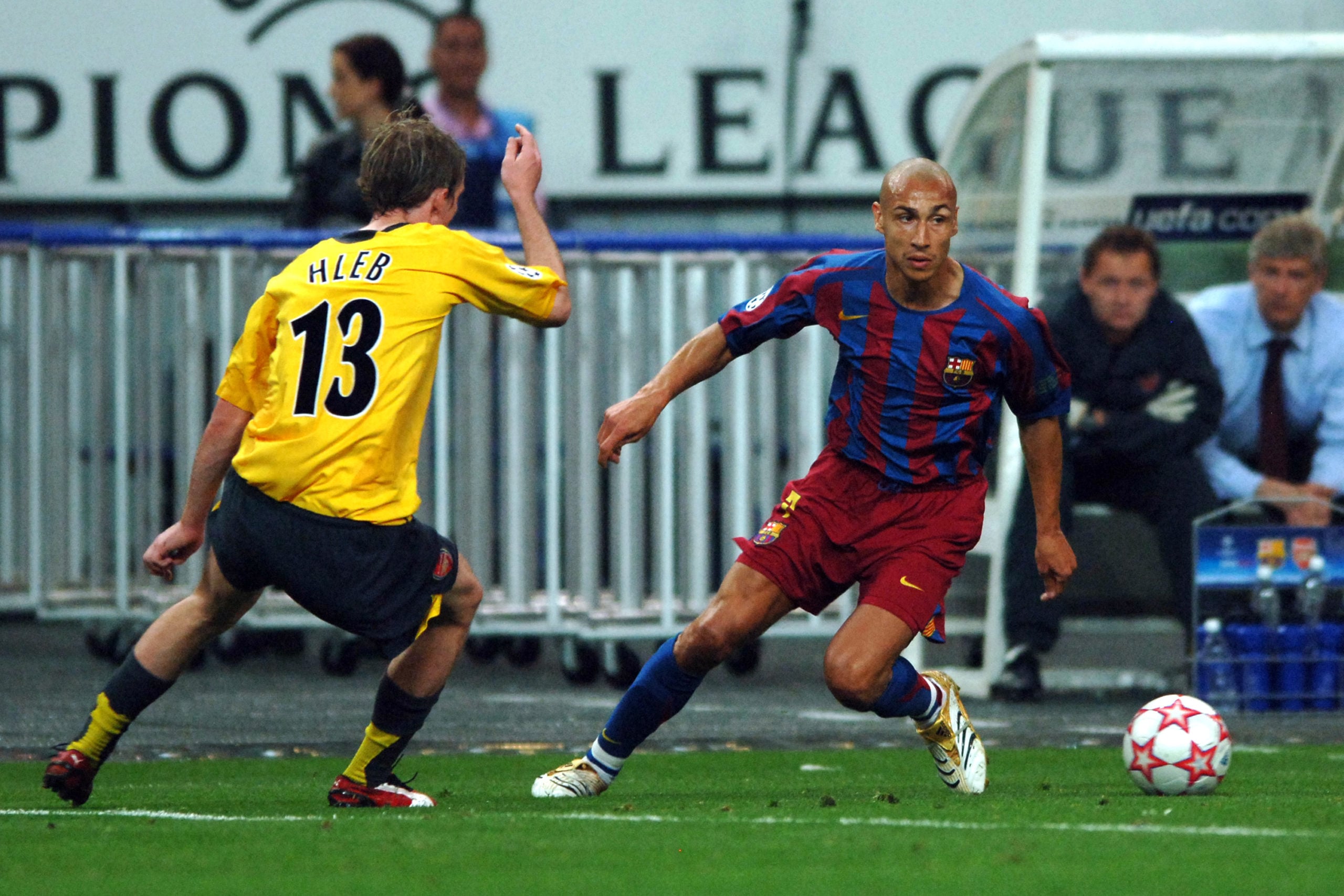 Henrik Larsson in action for Barcelona