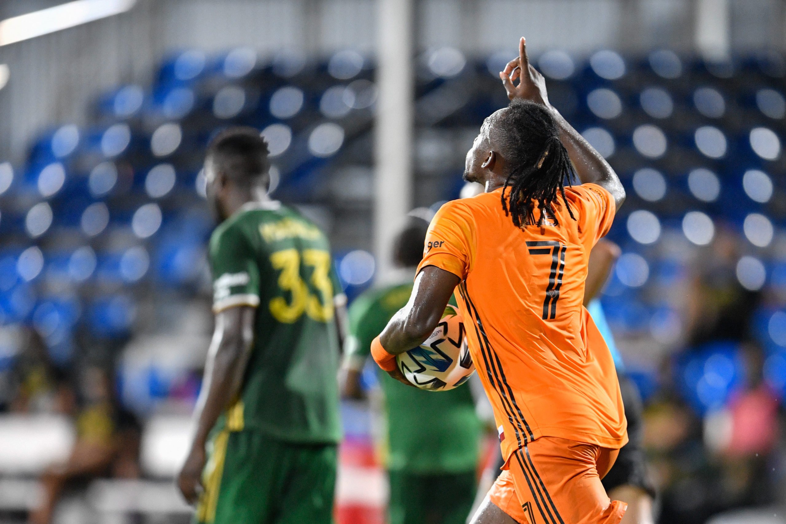 The time is right for Celtic to move for Houston Dynamo winger Alberth Elis