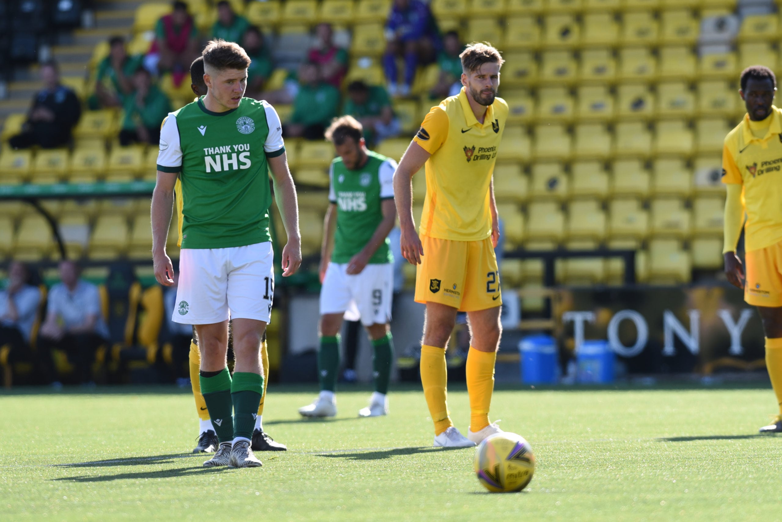 Kevin Nisbet in action for Hibernian