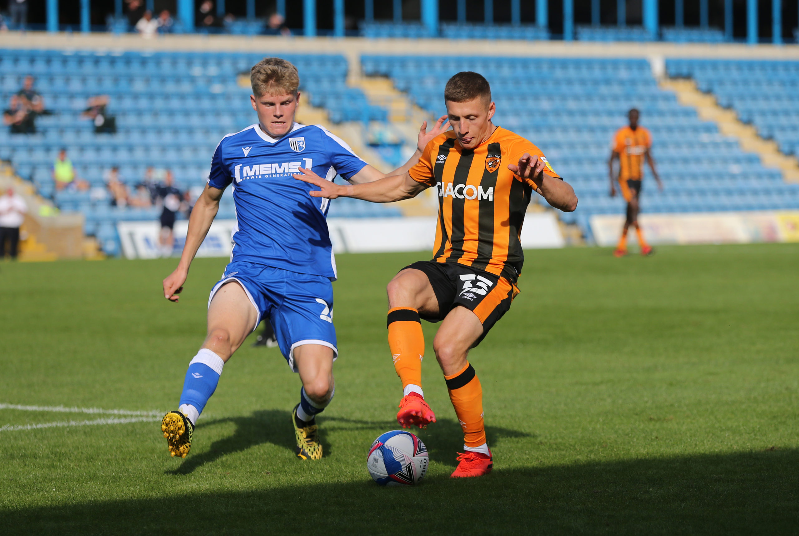 'The kid was tremendous'; Celtic prospect Scott Robertson wows Gillingham boss in first loan start