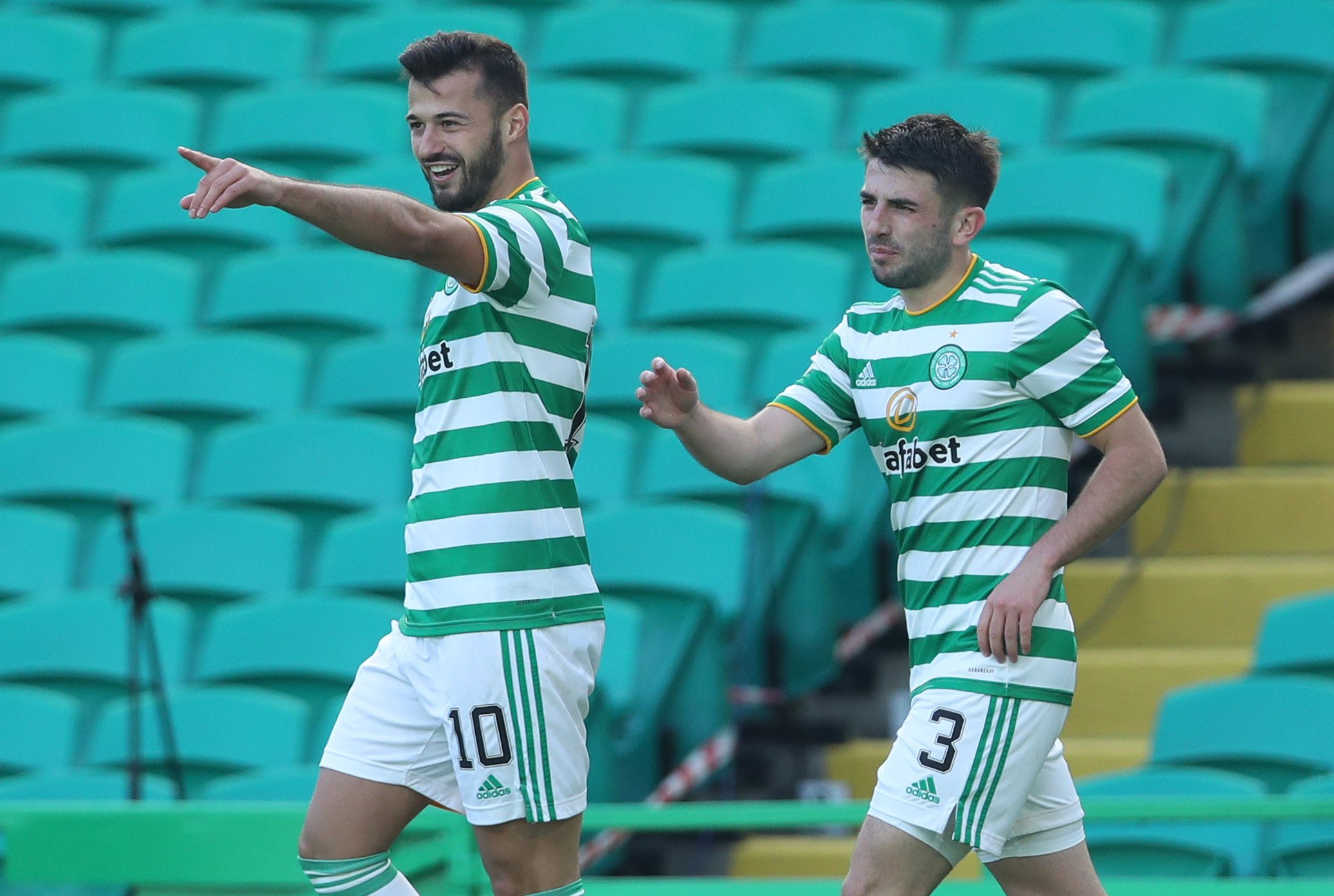 Albian Ajeti celebrates scoring for Celtic