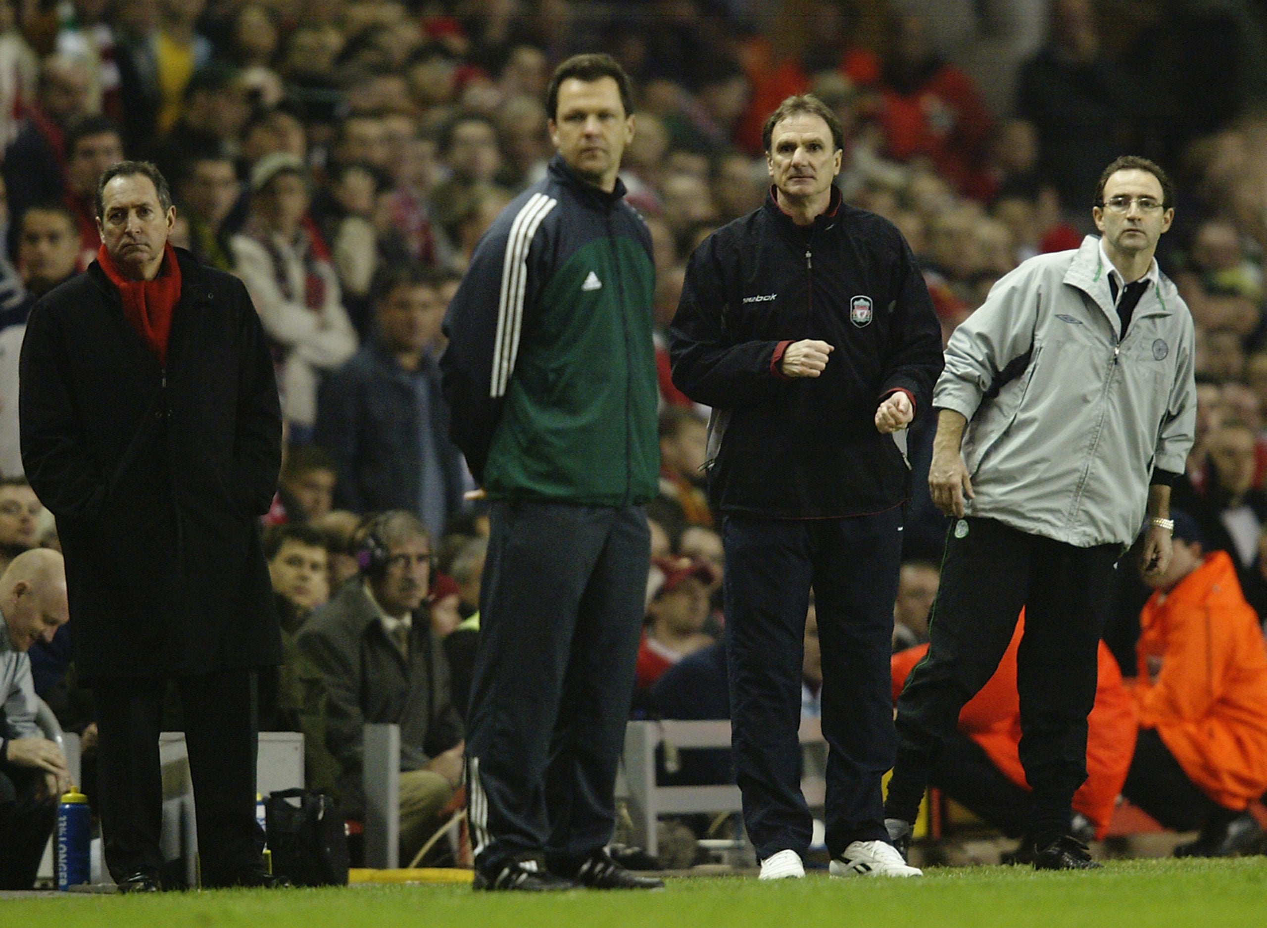 Martin O'Neill watches Celtic at Anfield in 2003