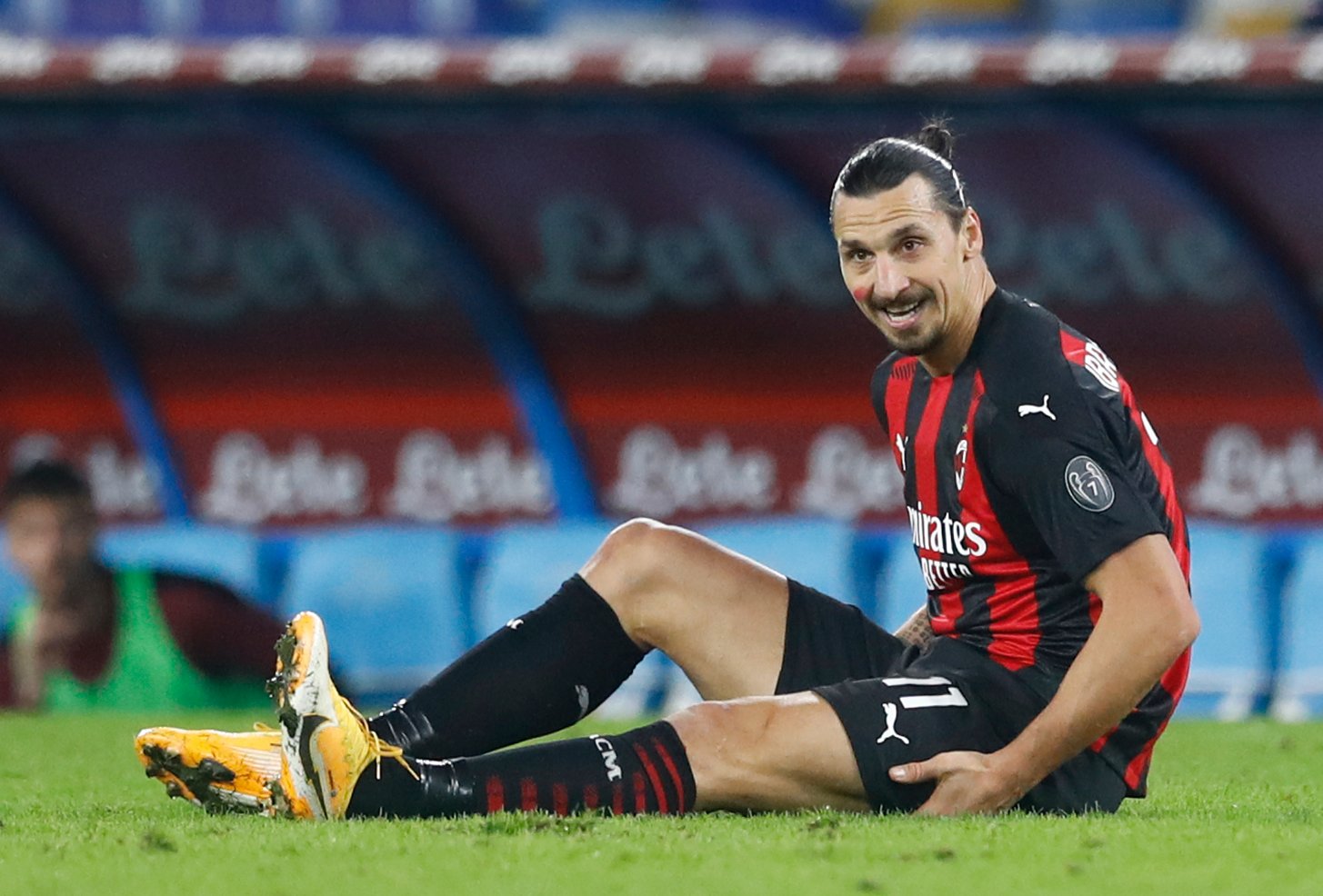 Report Zlatan Ibrahimovic Is Out For At Least 10 Days Milan Star To