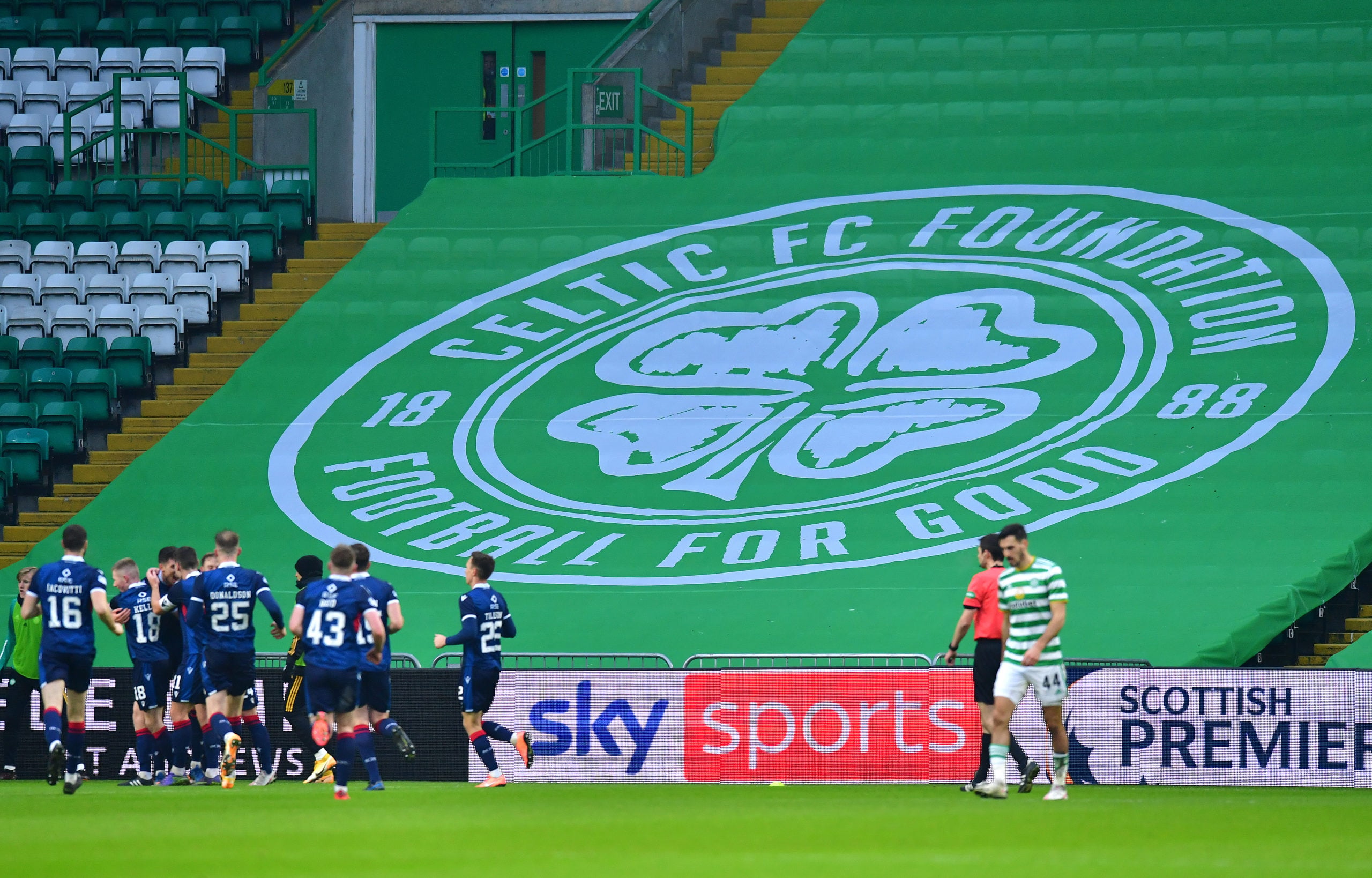 Photo by Mark Runnacles/Getty Images