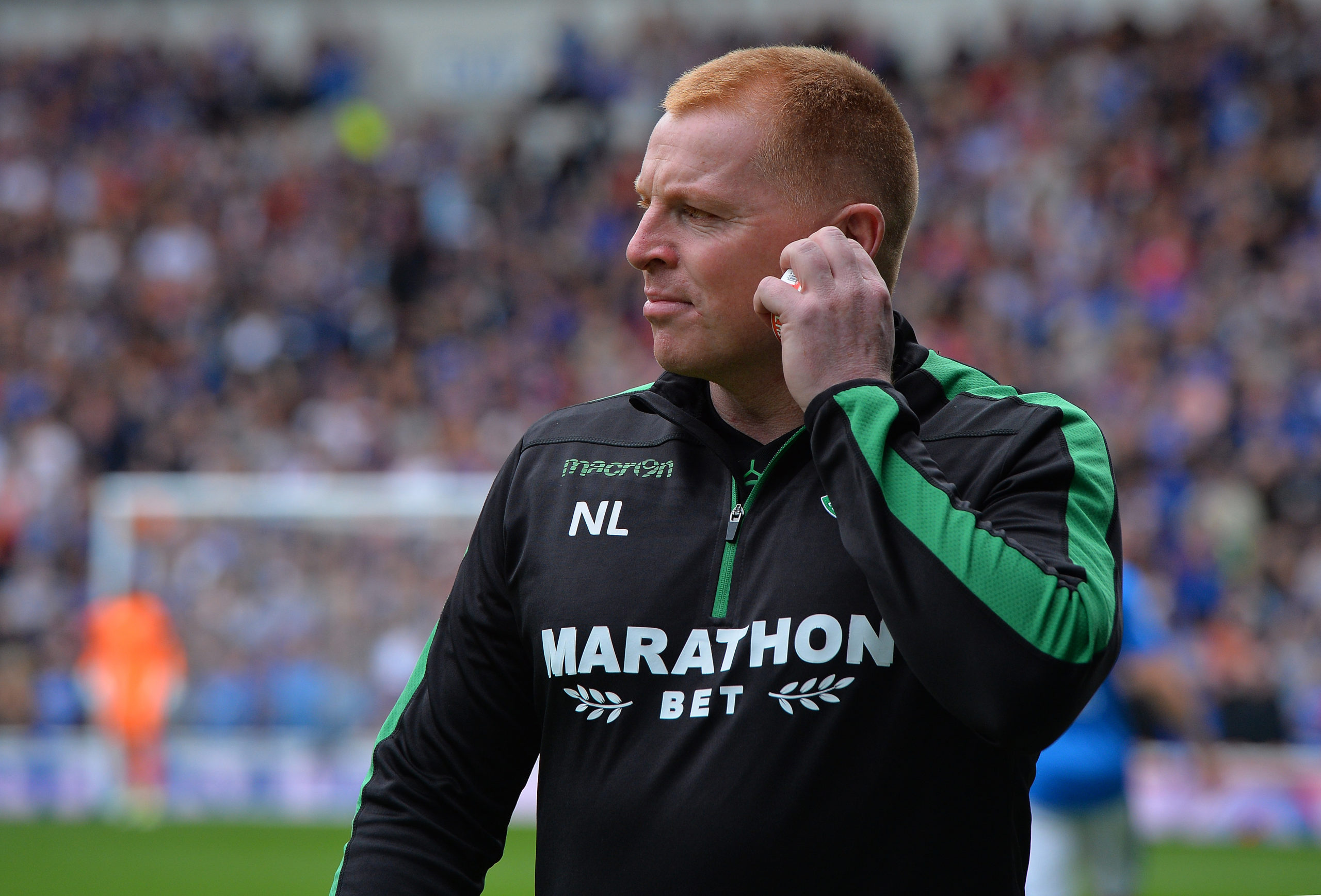 Lennon as manager of Hibernian