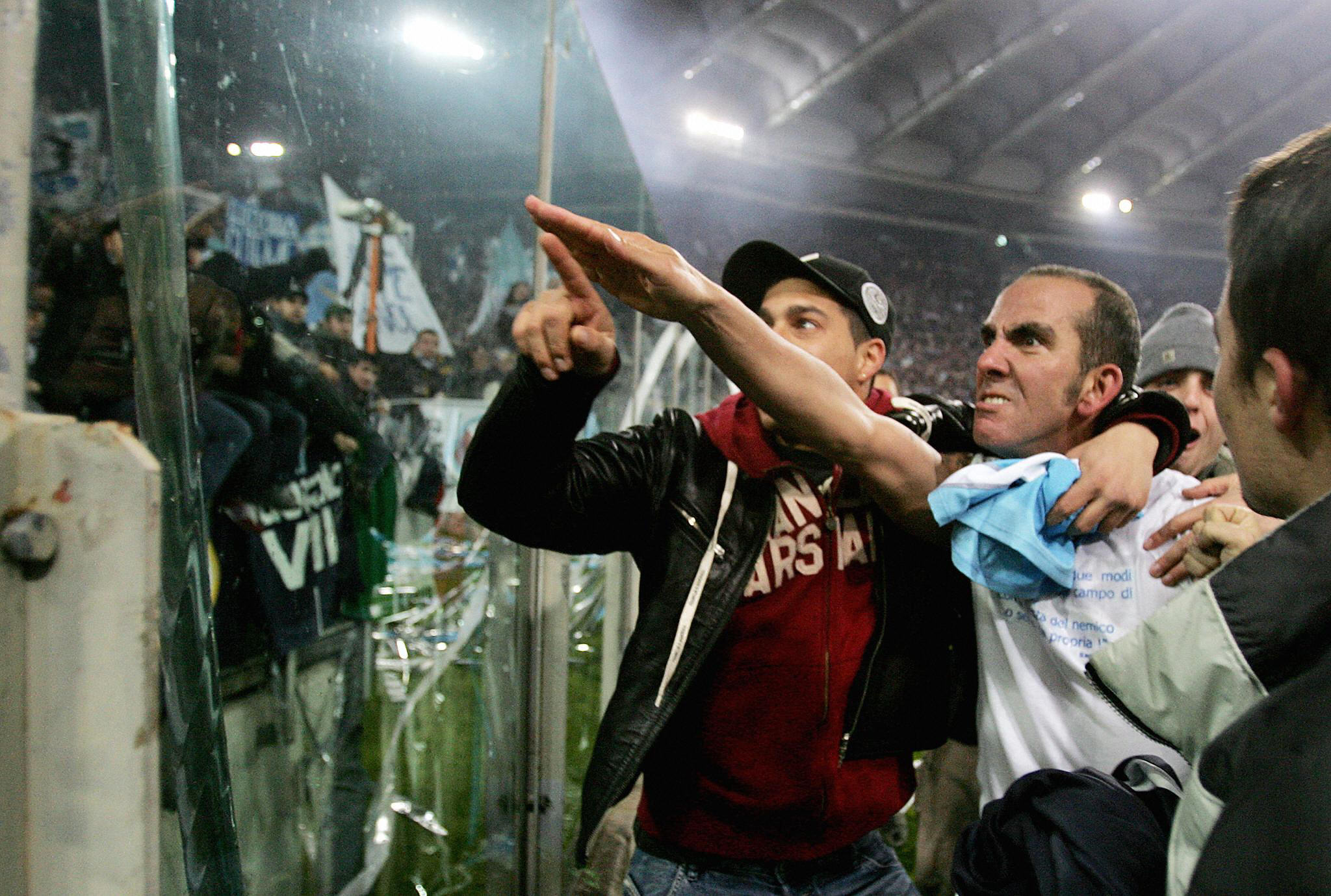 Lazio's forward Paolo Di Canio gestures