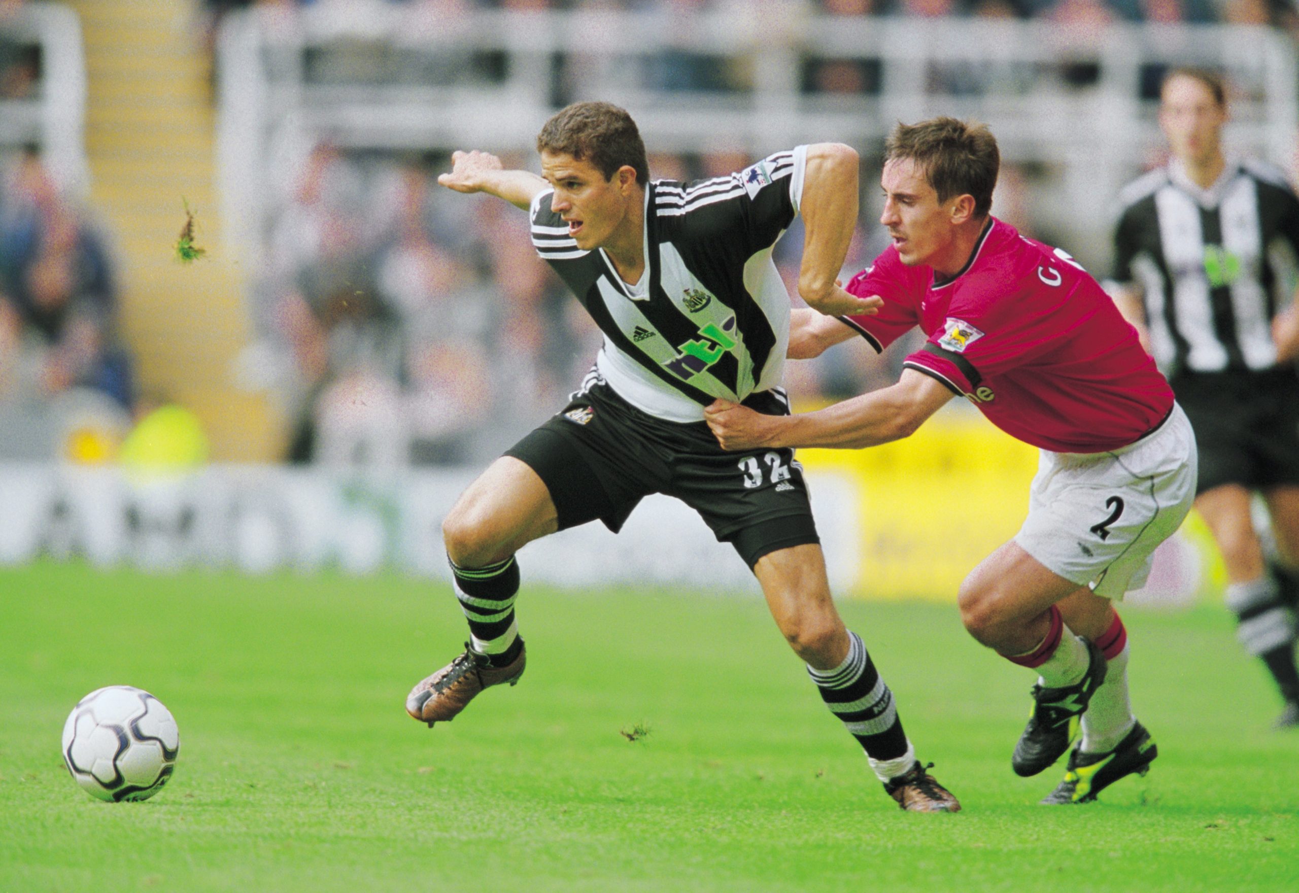 Laurent Robert, Gary Neville