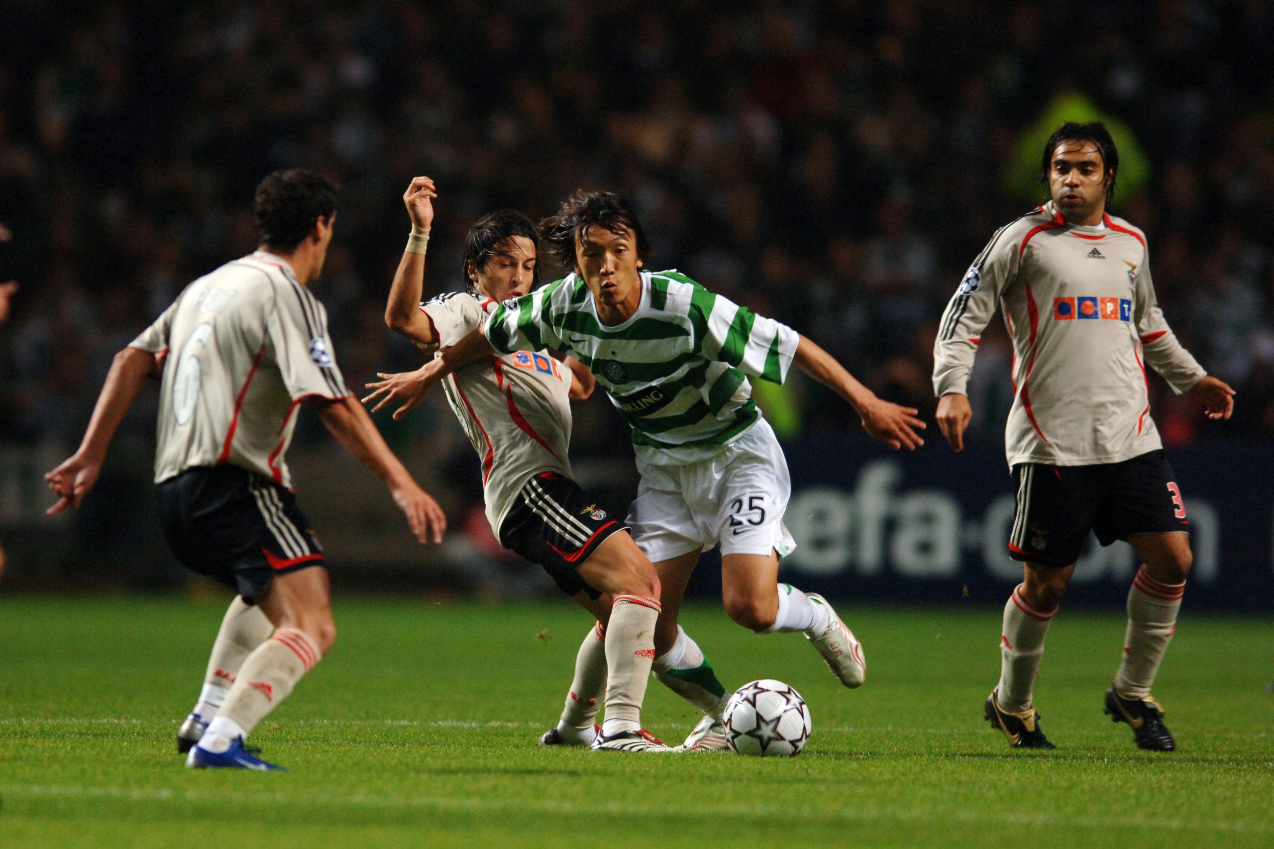 E﻿x-Celtic playmaker Nakamura to retire - BBC Sport