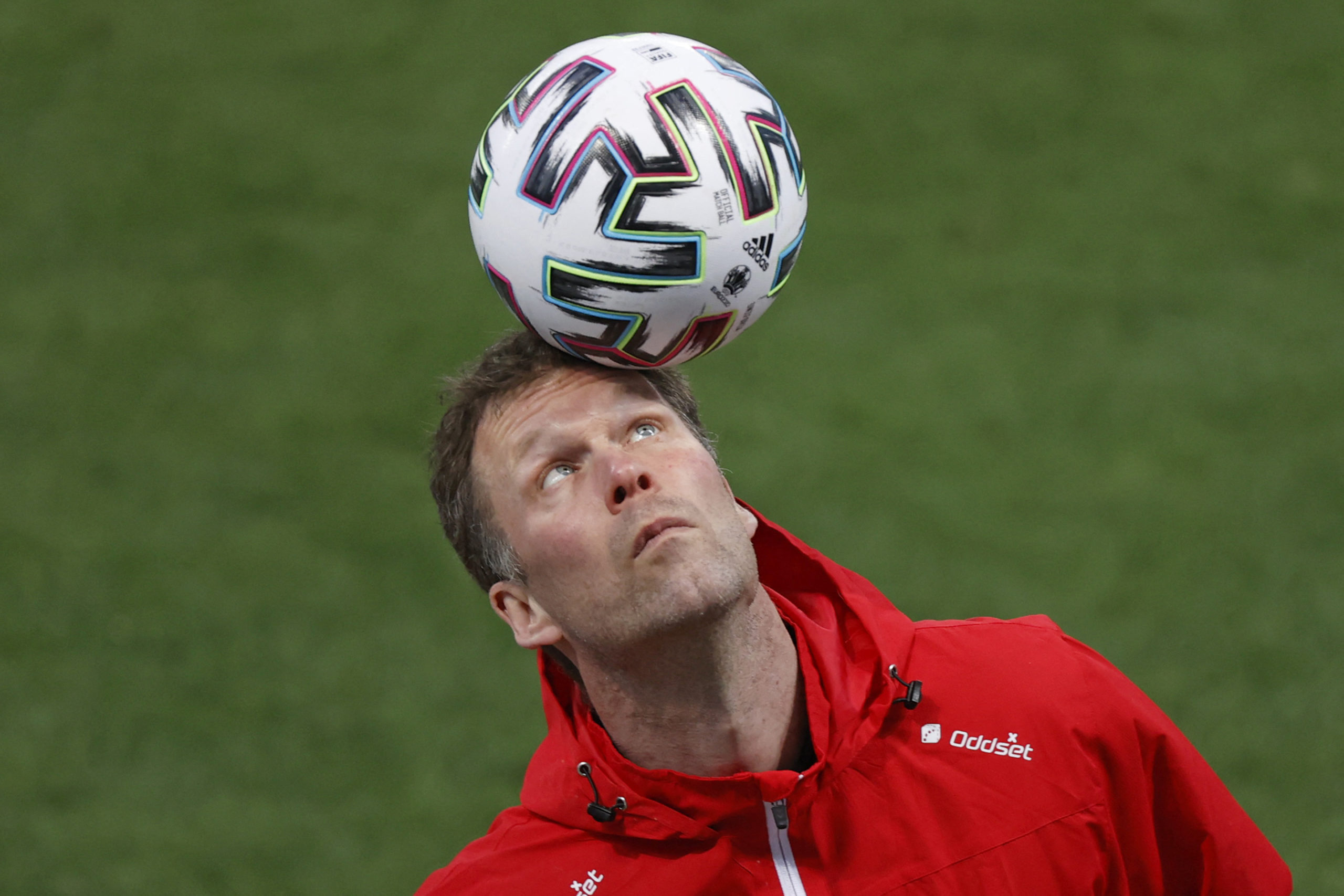 Supporters delight in seeing former Celtic man Morten Wieghorst at Euros; tip him for role