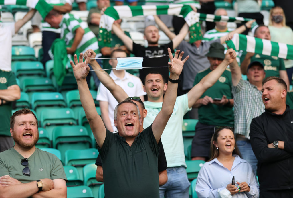 Celtic fans vs Midtjylland