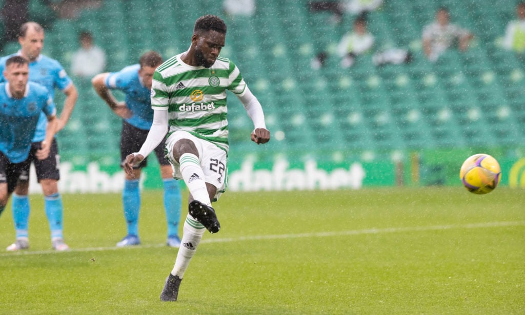 Edouard tucks away his penalty against Dundee