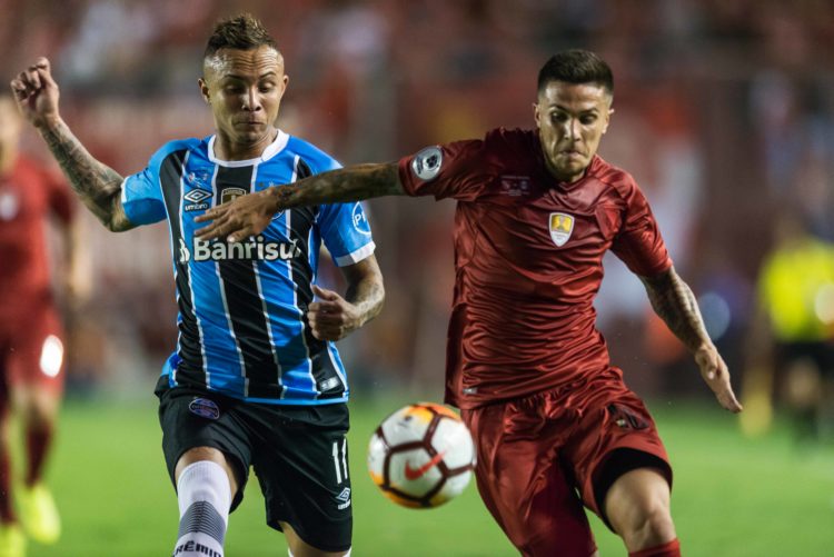 Report: Celtic linked with four-cap Argentinian right-back Fabricio Bustos