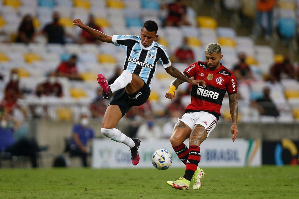 Gremio midfielder Fernando Henrique