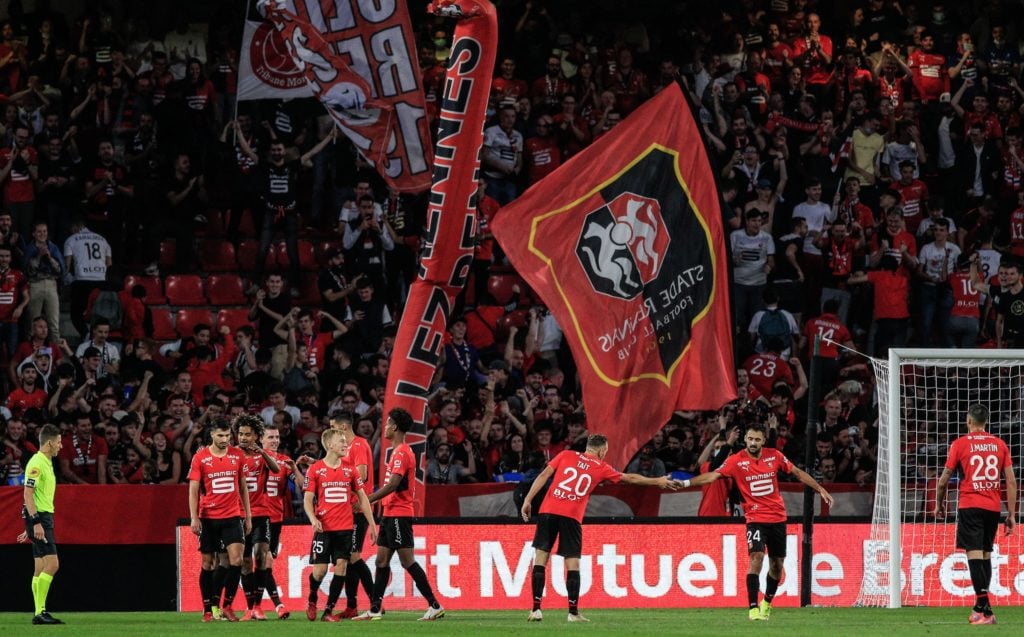 Rennes use "Just Can't Get Enough" at Roazhon Park