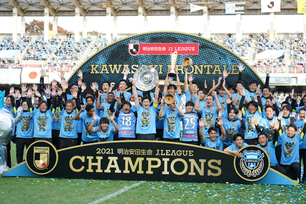 Kawasaki Frontale v Urawa Red Diamonds - J.League Meiji Yasuda J1