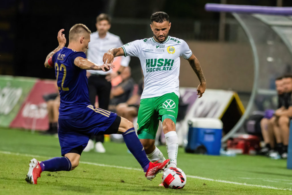 Martin Milec of Maribor and Mohanad Jeahze of Hammarby are