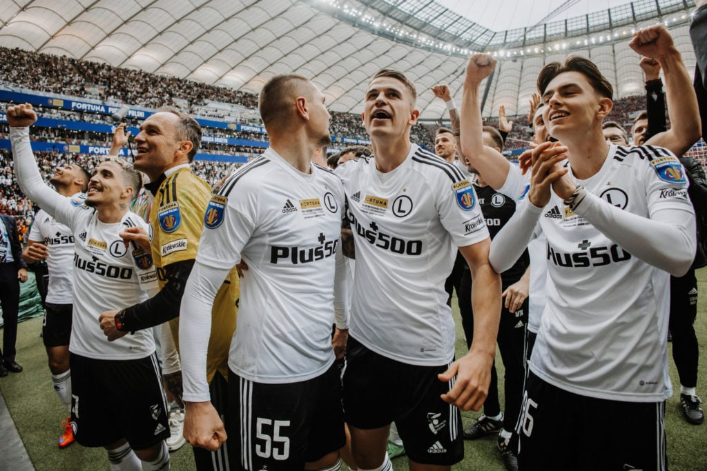 Artur Jedrzejczyk (L), Maik Nawrocki (C), Igor Strzalek (R)