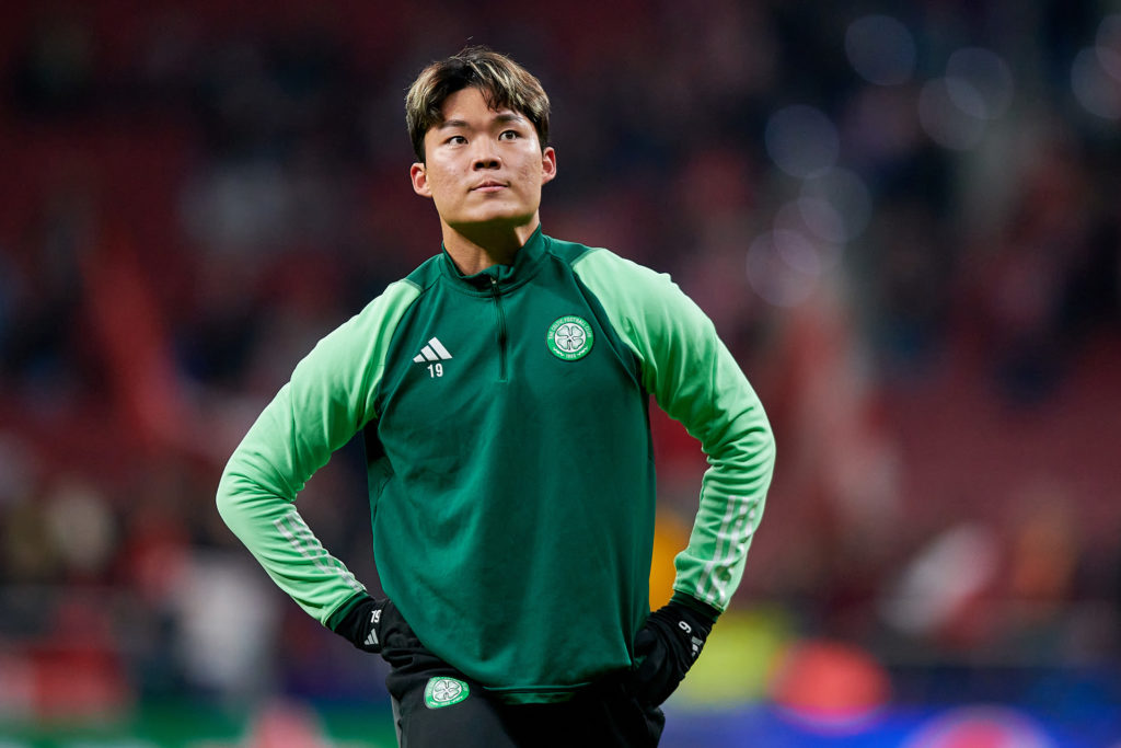 Hyeon-gyu Oh warms up for Celtic before Atletico Madrid