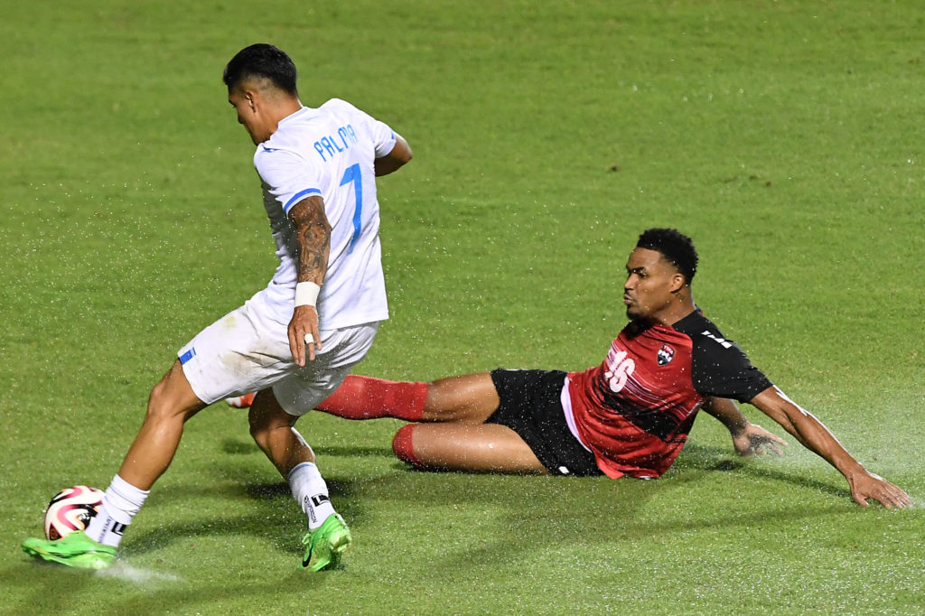 FBL-CONCACAF-NATIONS-HON-TTO