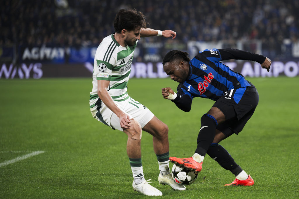 Ademola Lookman (R) of Atalanta BC competes for the ball