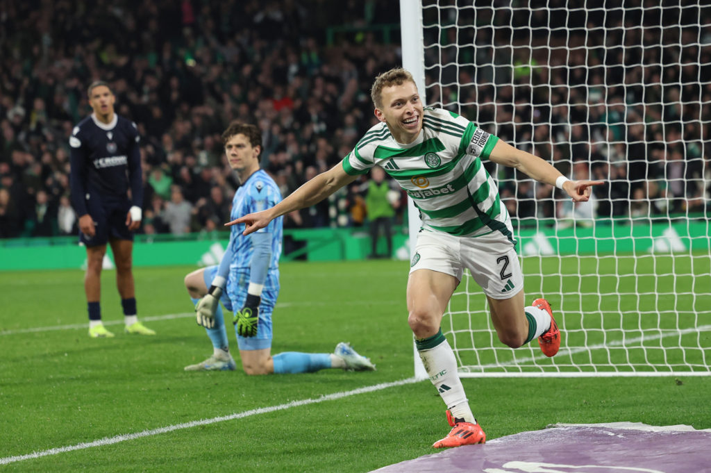 Celtic FC v Dundee FC - William Hill Premiership