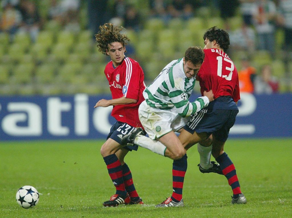 Owen Hargreaves of Bayern Chris Sutton of Celtic and Michael Ballack