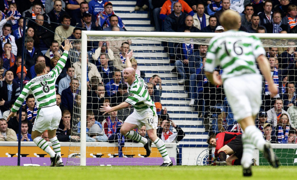 John Hartson of Celtic celebrates his goal