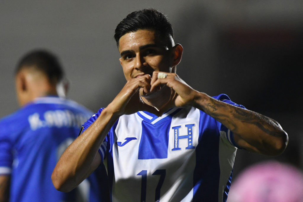 TOPSHOT-FBL-CONCACAF-GOLD CUP-HON-BER