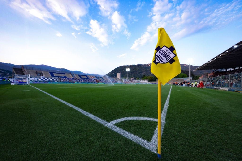 A Como 1907 branded corner flag is seen in a general view prior to the Serie BKT match between Como 1907 and Cosenza Calcio at Stadio Giuseppe Sinigaglia