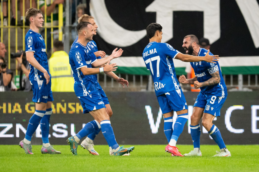 Luis Palma celebrates with his Lech Poznan teammates after they score against Lechia Gdansk