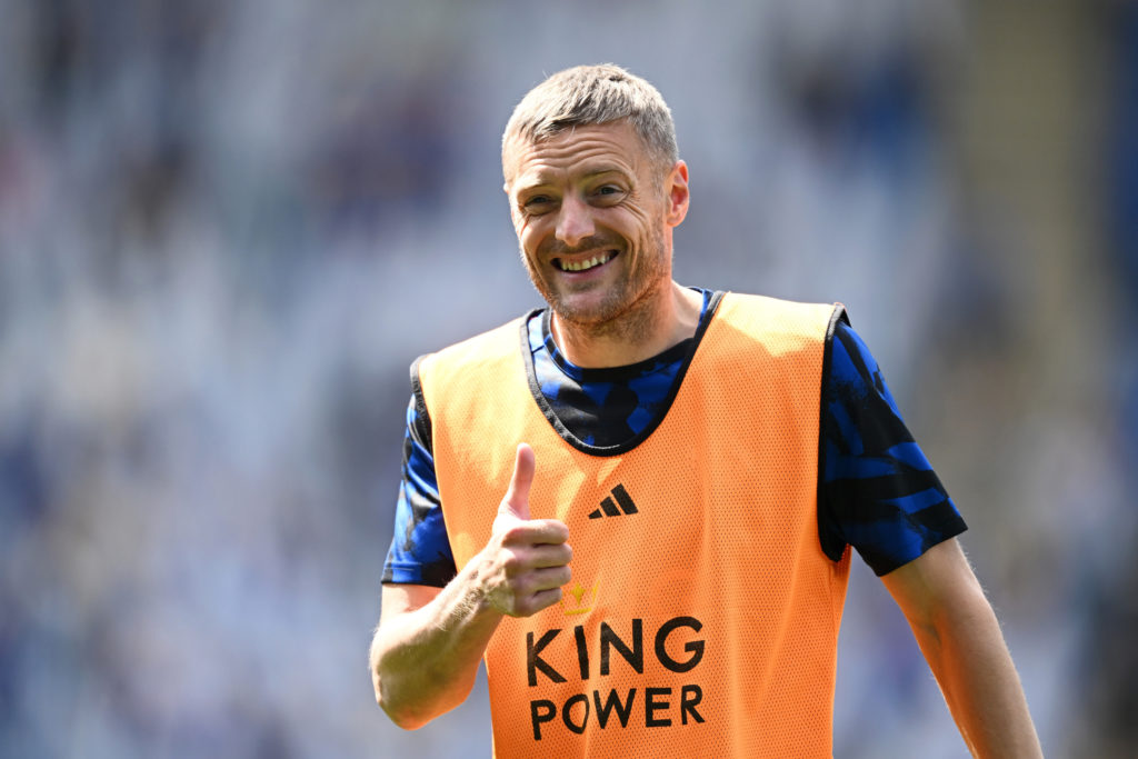Jamie Vardy gives a thumbs up before Leicester City vs Ipswich Town