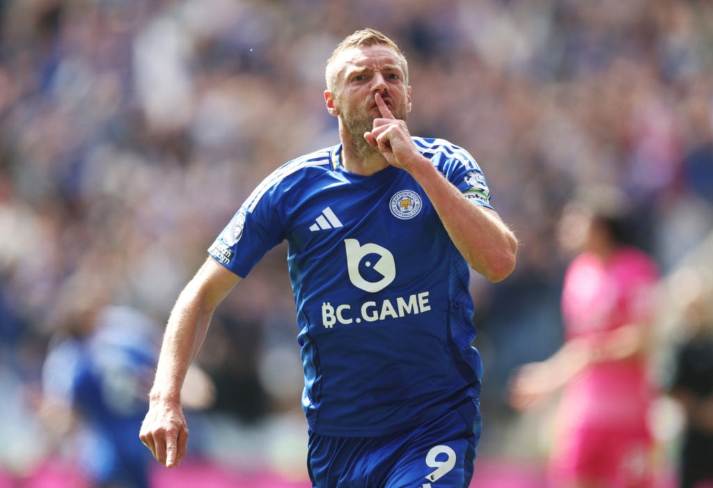 Jamie Vardy celebrates his goal for Leicester City against Ipswich Town