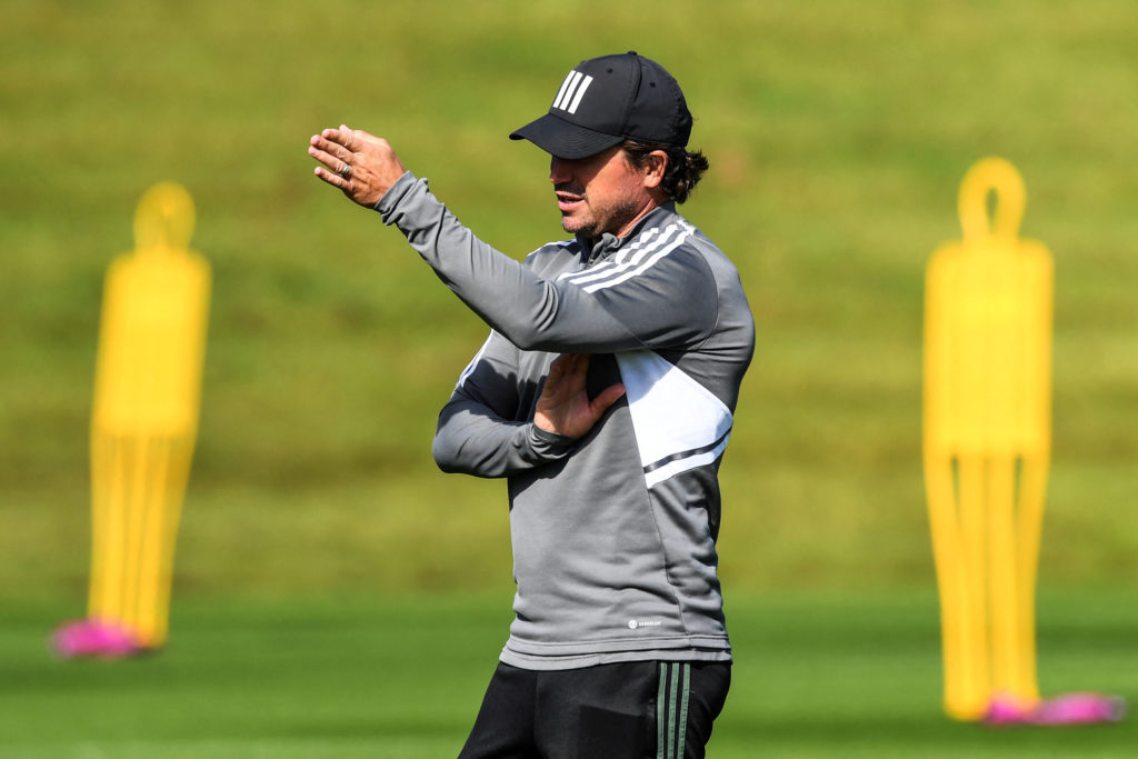 Harry Kewell leading a Celtic training session at Lennoxtown