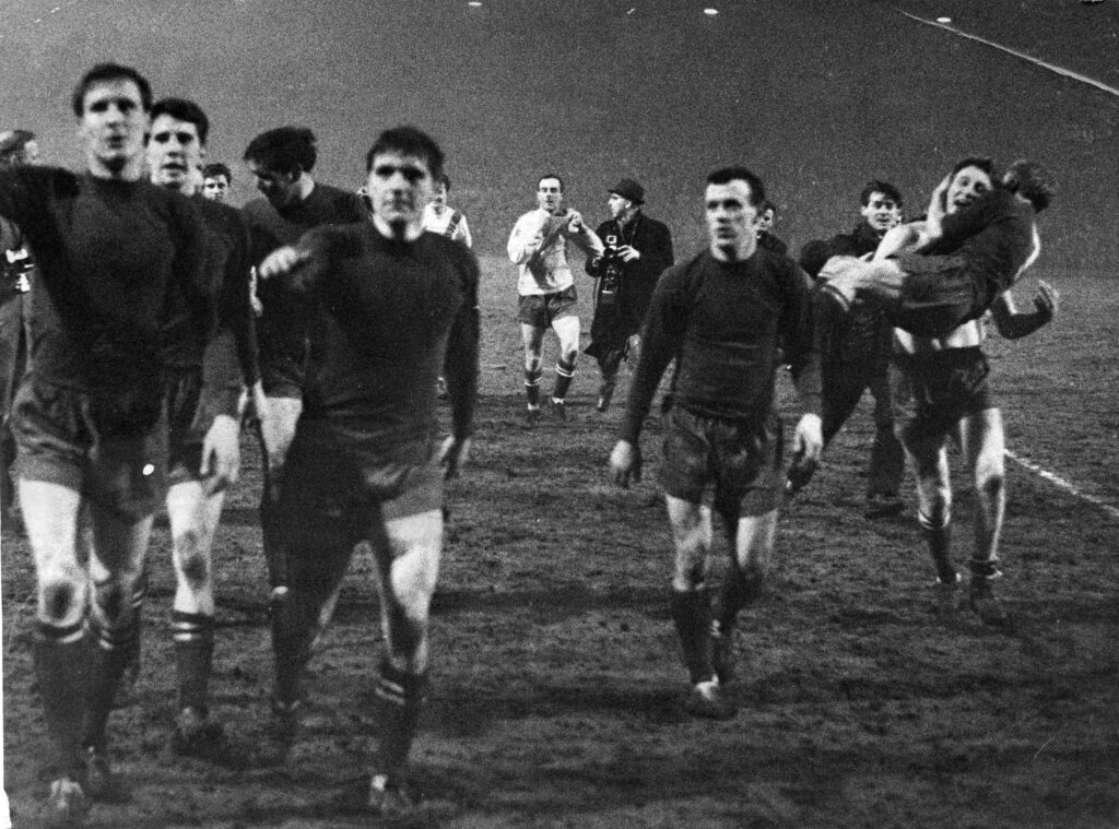y McNeill, Bobby Murdock, Bobby Lennox, Tommy Gemmell and Jimmy Johnstone during Celtic versus Vojvodina in 1967
