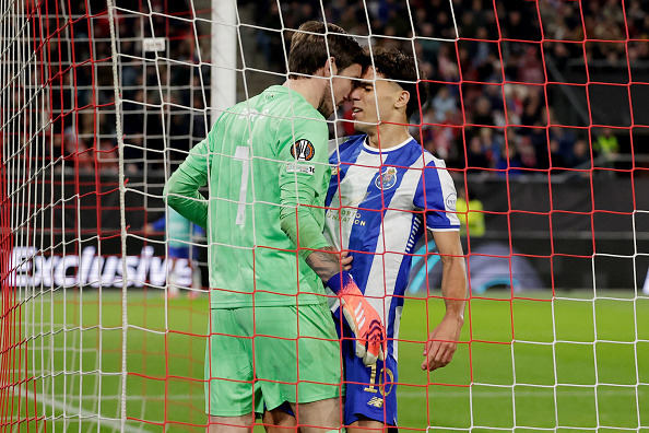 Vasilis Barkas headbutts Gabri Veiga during the Europa League clash vs Porto