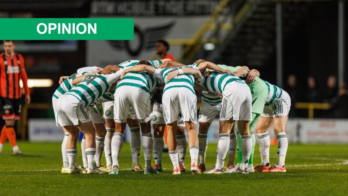 Celtic huddle before the William Hill Premiership match between Dundee United and Celtic