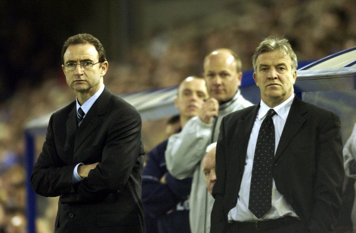 8 Apr 2002: Martin O''Neill the Celtic manager and his assistant John Robertson during the Leicester City v Celtic friendly match at Filbert Stree...