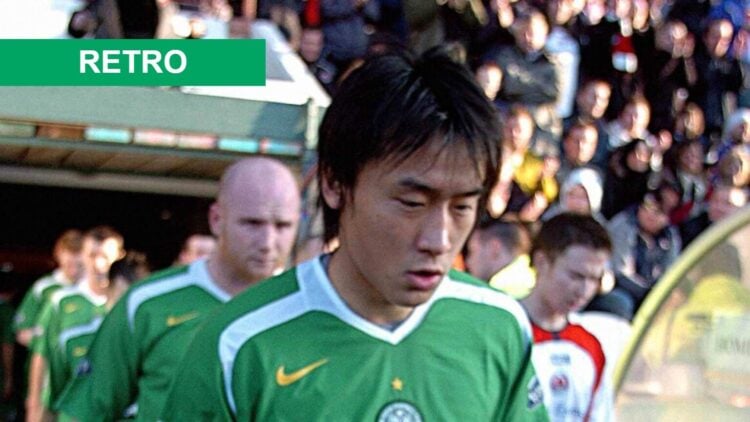 Glasgow Celtic's Chinese International player Du Wei (C) exits the locker rooms to play his debut match in the Scottish FA Cup 3rd round tie agains...