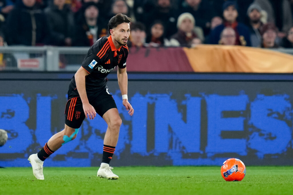 Nicolas Kuhn of Como 1907 in action during the Serie A Enilive match between AS Roma and Como 1907
