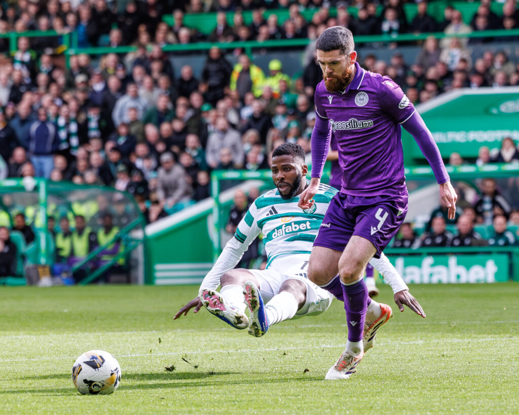 Kelechi Iheanacho challanges for the ball during Celtic's clash against St Mirren.